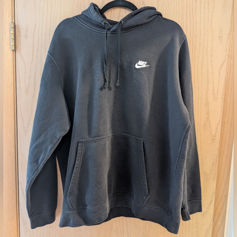 Nike Kids XL Black Pullover Hoodie with White Swoosh